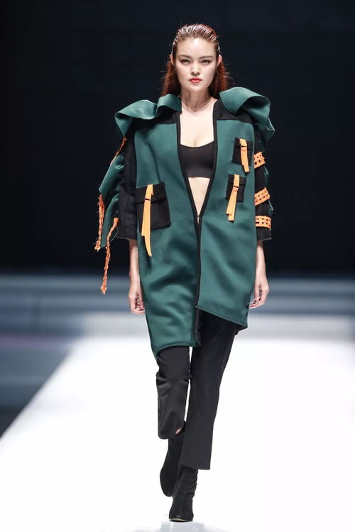 泉州紡織服裝職業(yè)學(xué)院學(xué)生優(yōu)秀作品專場發(fā)布會 時(shí)尚新生力的閃耀時(shí)刻